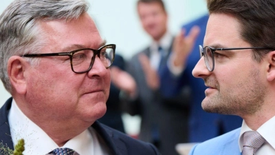 Die neuen Minister sind vereidigt. (Foto: Sven Hoppe/dpa)