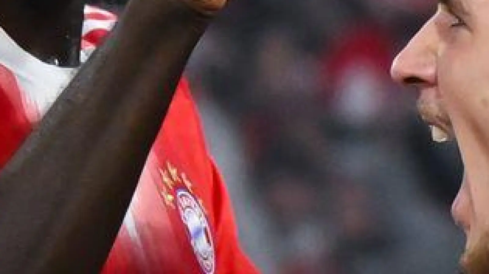 Der FC Bayern jubelt weiter über Tore von Lennart Karl (m). (Foto: Sven Hoppe/dpa)