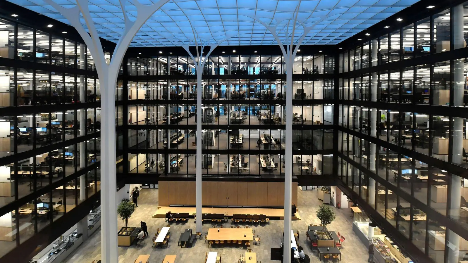 Die neue Amazon-Deutschlandzentrale. (Foto: -/Amazon/dpa)