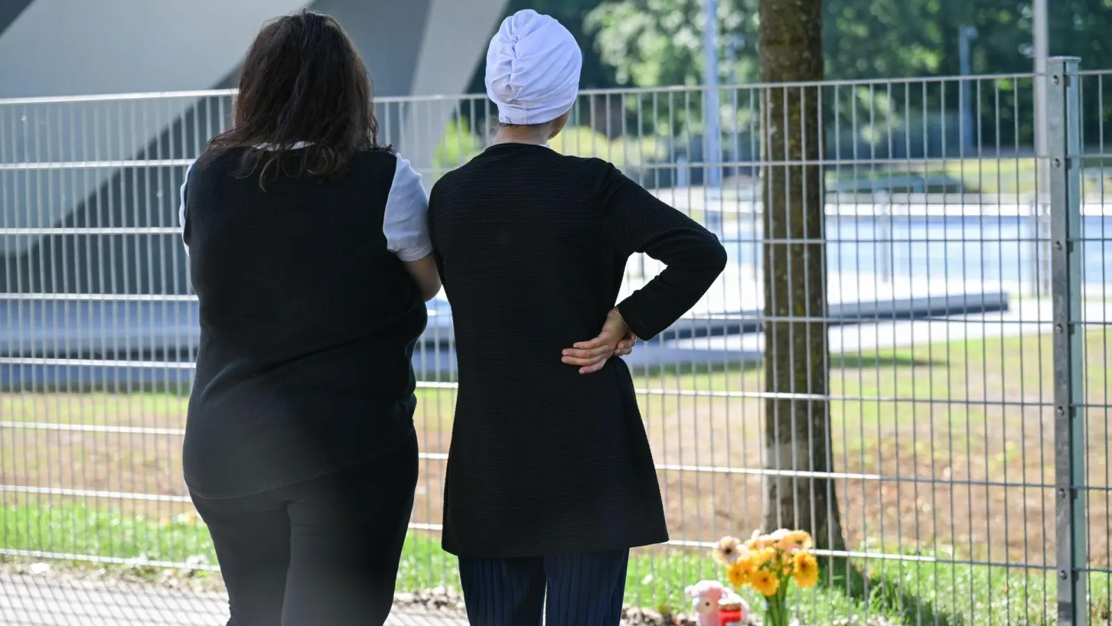 Die Fassungslosigkeit in Schorndorf ist groß. (Foto: Jason Tschepljakow/dpa)