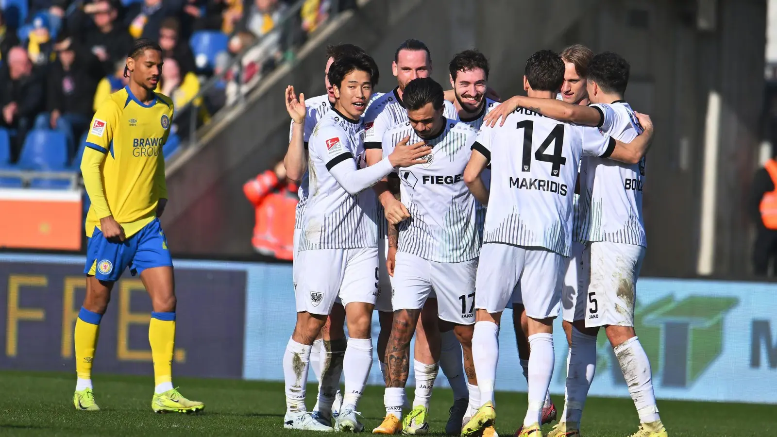 Münster jubelt in Braunschweig. (Foto: Swen Pförtner/dpa)