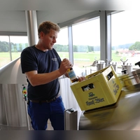 Mit einem alkoholfreien Hellen ist Florian Hauf 2025 auf den Markt gegangen. Weitere Sorten könnten folgen. (Foto: Johannes Hirschlach)