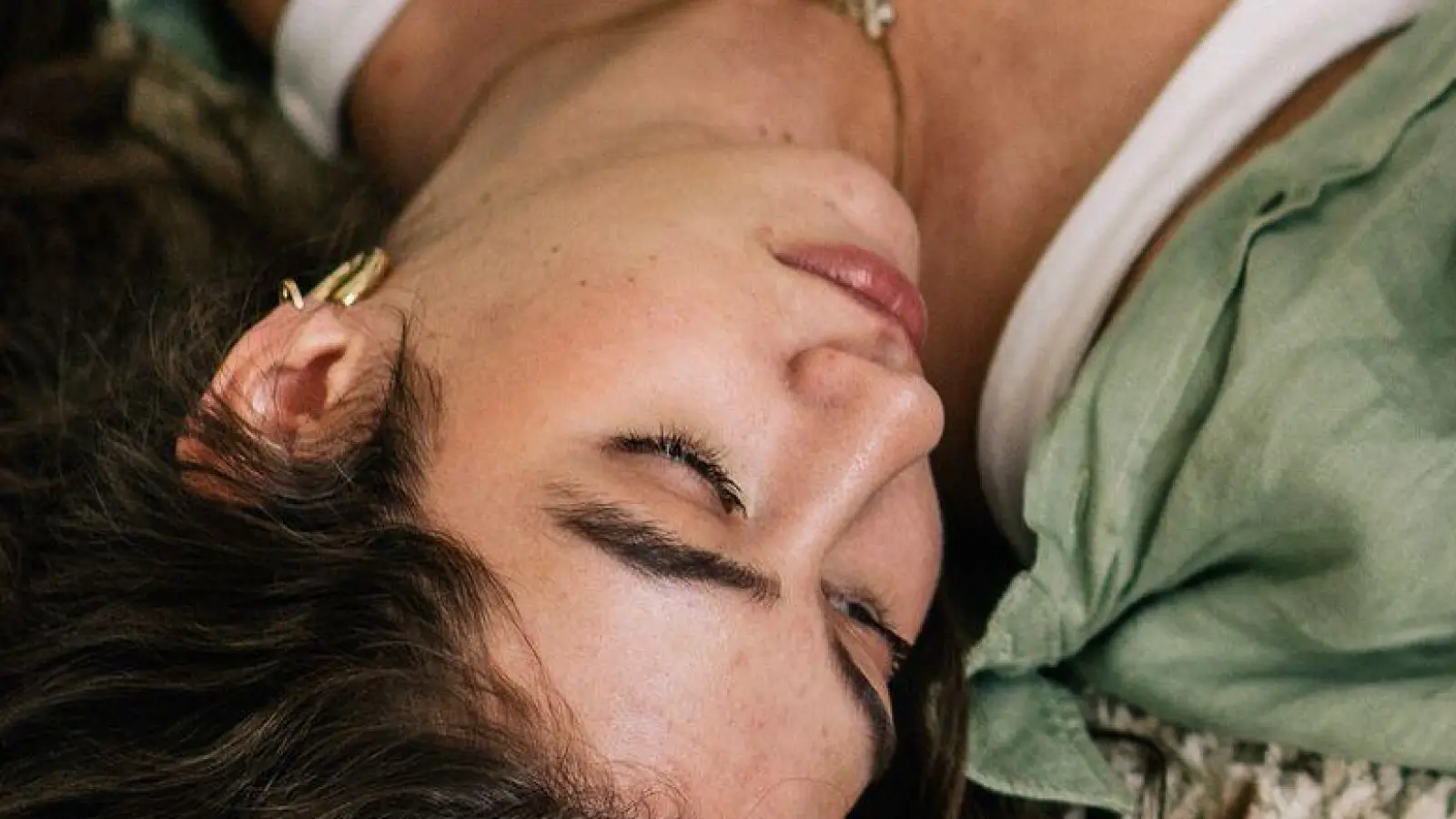 Automatische Teen-Konten: Jugendliche zwischen 13 und 17 Jahren erhalten bei Facebook und Messenger spezielle Konten mit erhöhtem Schutz. (Foto: Zacharie Scheurer/dpa-tmn)