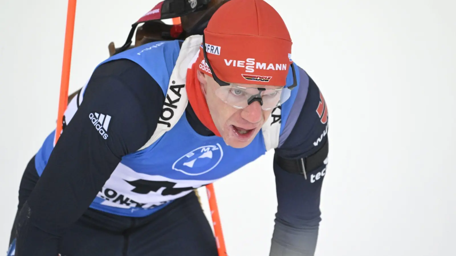 Dritter beim Sprint über zehn Kilometer: Roman Rees atmet durch nach dem durch. (Foto: Vesa Moilanen/Lehtikuva/dpa)