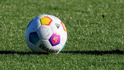 Der TSC Neuendettelsau spielt auch 2026/27 in der Landesliga Nordost. (Symbolbild: Daniel Karmann/dpa)