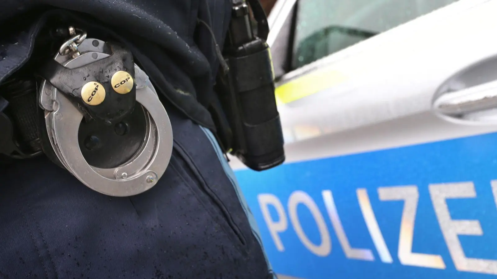 Die Polizisten nahmen den 57-Jährigen vorläufig fest. (Symbolbild) (Foto: Karl-Josef Hildenbrand/dpa)