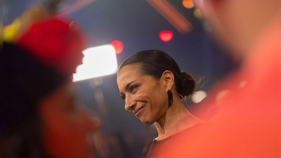Nadja Benaissa holte in der achten Show von Let's Dance noch einmal die Höchstpunktzahl. (Foto: Rolf Vennenbernd/dpa)
