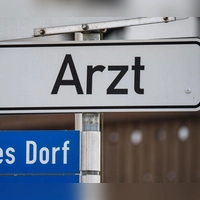 CSU und Freie Wähler wollen dem Ärztemangel noch mehr entgegensetzen als bisher. (Symbolbild) (Foto: Armin Weigel/dpa)