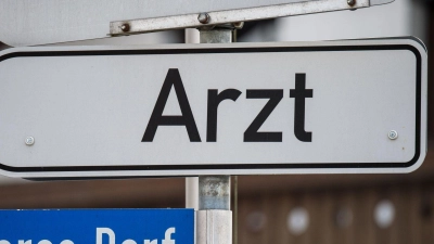 CSU und Freie Wähler wollen dem Ärztemangel noch mehr entgegensetzen als bisher. (Symbolbild) (Foto: Armin Weigel/dpa)