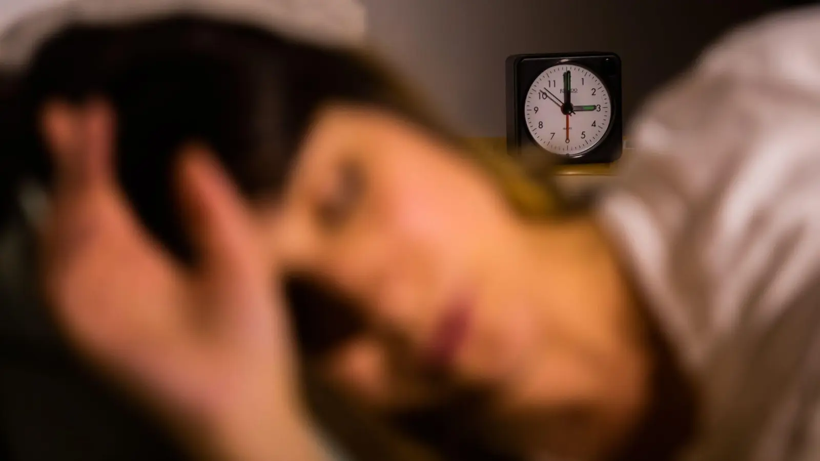 Was bewirkt Straßenlärm im Körper? Das haben Forscher aus Mainz genauer betrachtet. (Symbolfoto) (Foto: Christoph Soeder/dpa)