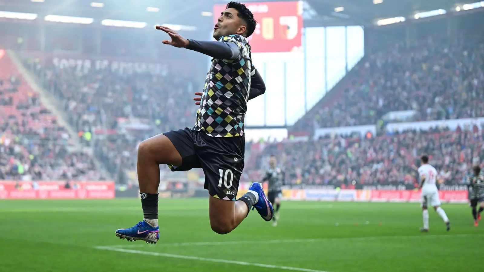 Traf doppelt für den FSV Mainz 05: Nationalspieler Nadiem Amiri. (Foto: Florian Wiegand/dpa)