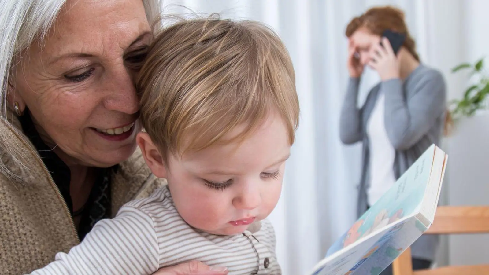 Familien-Verpflichtungen, Job-Verantwortung: Allen möchte man gerecht werden. Allerdings sollte man die Verantwortung für sich selbst dabei nicht aus den Augen verlieren.  (Foto: Christin Klose/dpa-tmn)