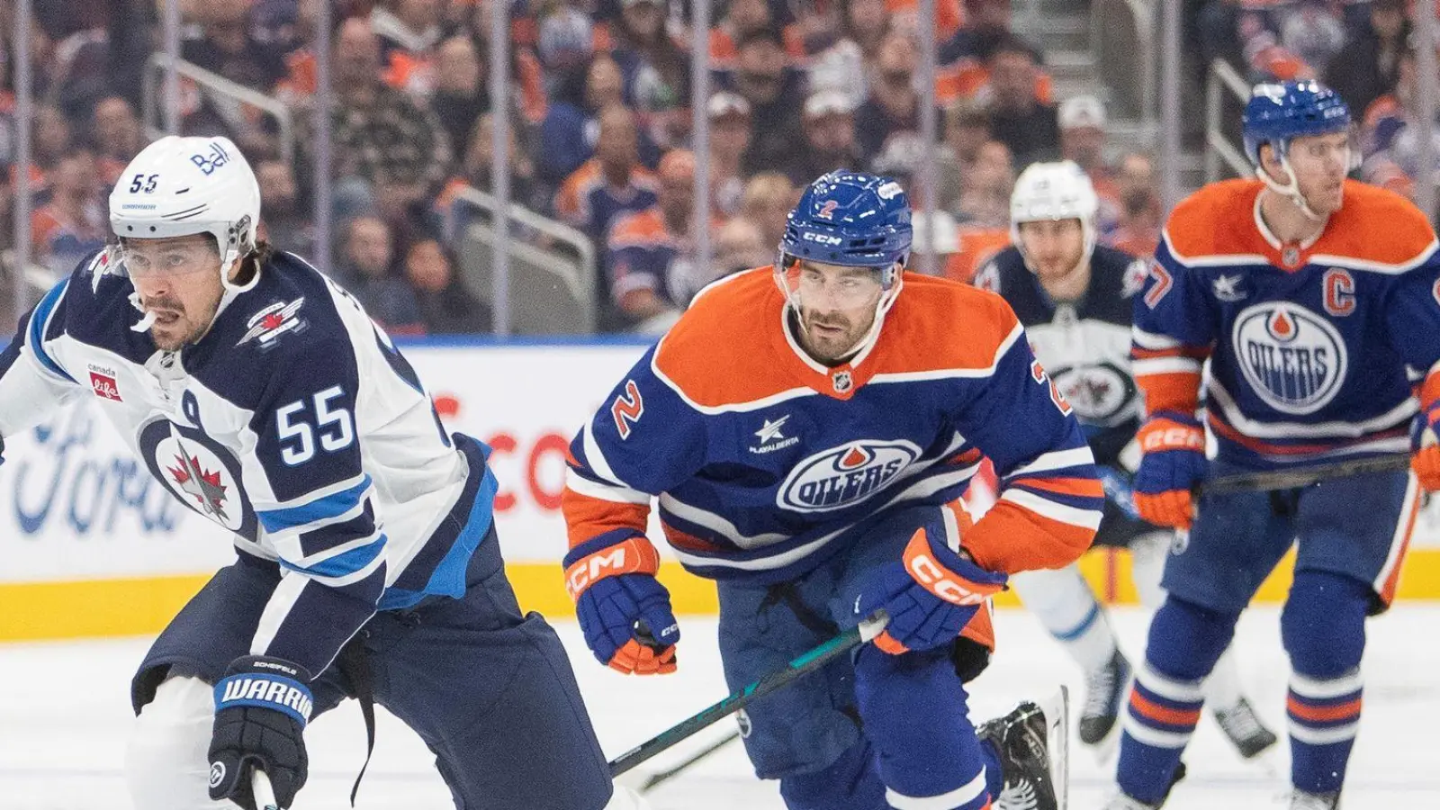 Die Jets voraus, die Oilers hinterher - so lief das zum Start in die NHL-Saison zu oft aus Sicht von Leon Draisaitls Team. (Foto: AMBER BRACKEN/The Canadian Press/AP/dpa)