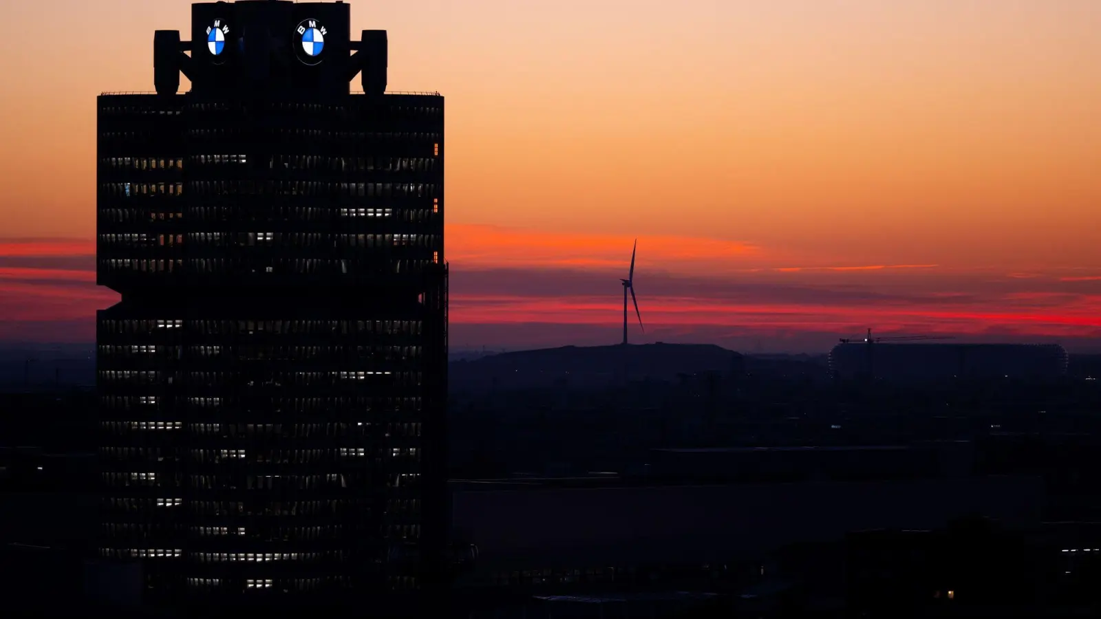 BMW hat mit sinkenden Absatzzahlen zu kämpfen. (Archivbild) (Foto: Sven Hoppe/dpa)
