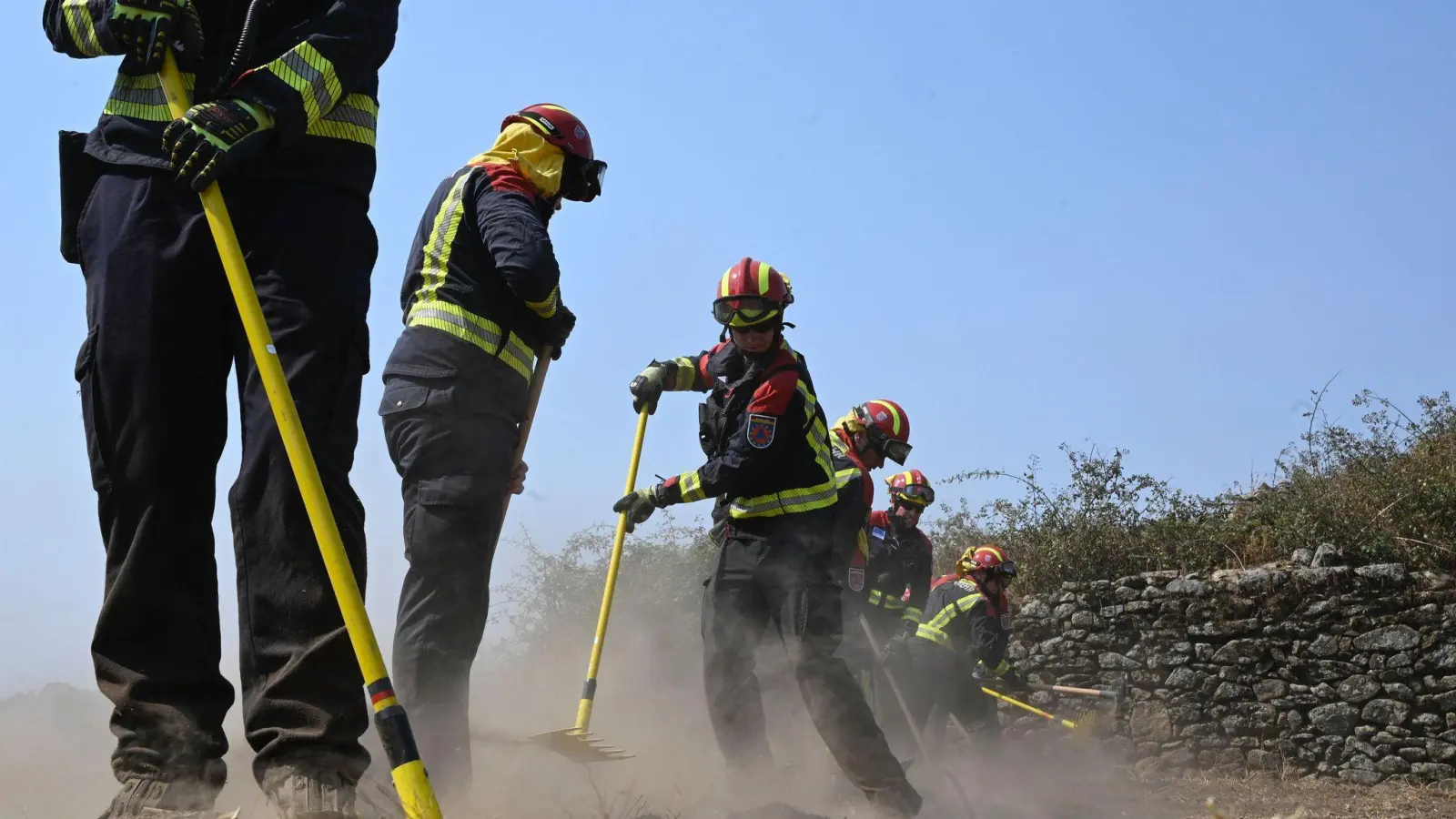 Es sind die schlimmsten Waldbrände in Spanien seit Jahrzehnten. (Foto: Sven Käuler/dpa)