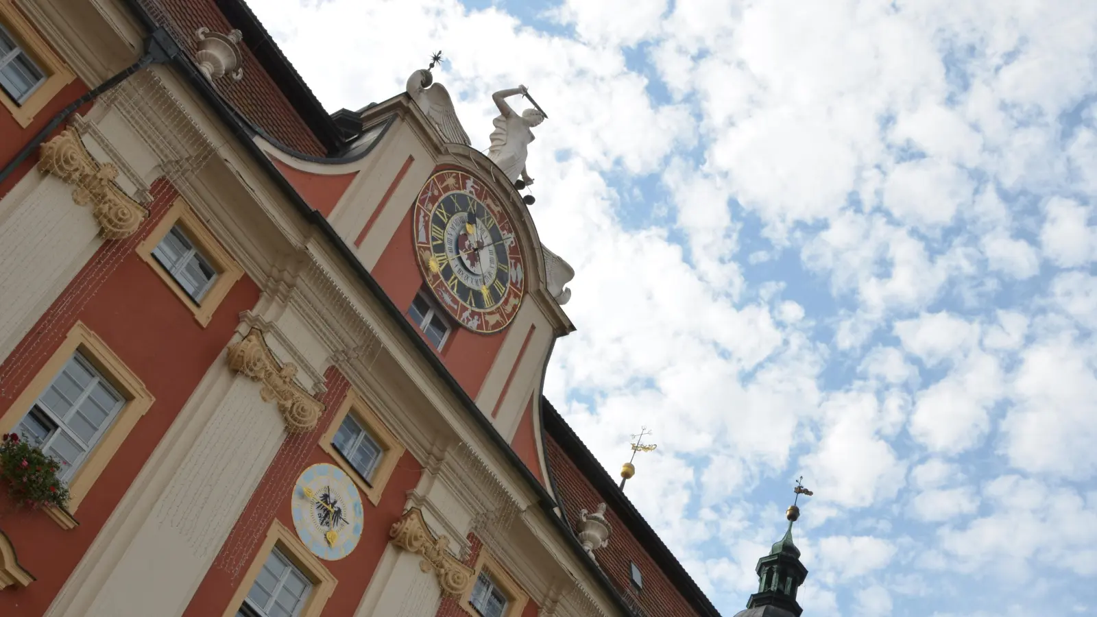 Wer zieht ins Rathaus von Bad Windsheim ein? Das entscheiden die Wählerinnen und Wähler am 8. März 2026. (Foto: Johannes Hirschlach)