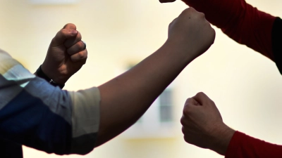 Einen Rückgang um 22 Prozent gab es im Bereich der Rohheitsdelikte. Beim Großteil der 571 Taten handelte es sich um Körperverletzungen. (Symbolfoto: Anna Beigel)