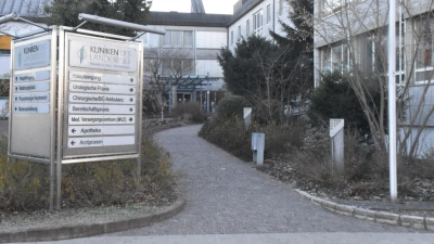 Die Kliniken im Landkreis Neustadt/Aisch-Bad Windsheim entwickelten sich in den vergangenen Jahren zu einem Multimillionengrab. Schnelle Abhilfe ist nicht in Sicht. Manche sehen sogar den Standort Neustadt (Foto) in Gefahr. (Foto: Andreas Reum)