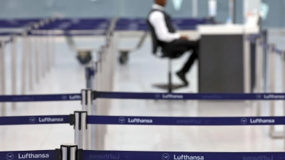 Wenig Betrieb herrschte am Dienstag in den Lufthansa-Terminals. (Foto: Karl-Josef Hildenbrand/dpa)
