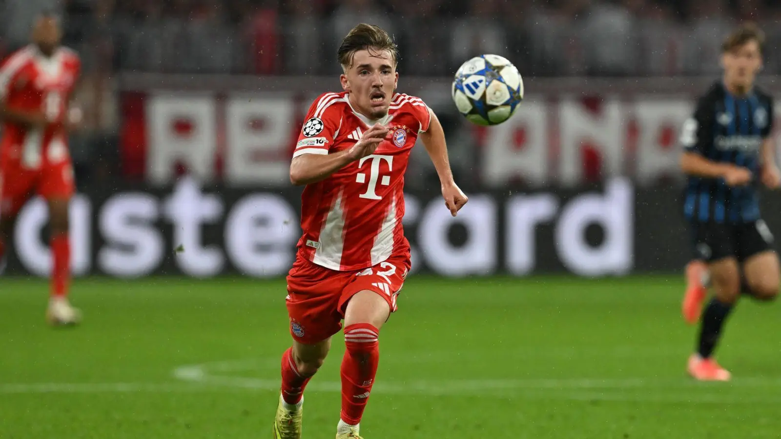 Der 17-jährige Lennart Karl ist nun jüngster Champions-League-Torschütze des FC Bayern. (Foto: Sven Hoppe/dpa)