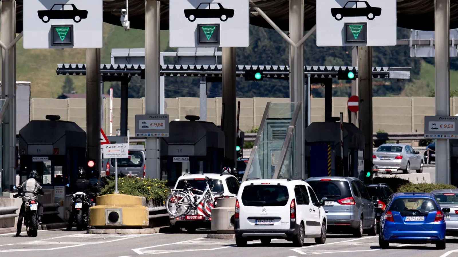 35 Prozent der Autohalter und Autohalterinnen haben laut einer Umfrage die Sorge, am Maut-Automaten nicht zu verstehen, was man tun soll. (Foto: Sven Hoppe/dpa/dpa-tmn)