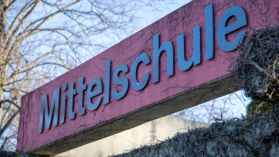 Das Kabinett will die Mittelschulen in Bayern stärken. (Archivbild) (Foto: Pia Bayer/dpa)