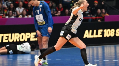 Die deutschen Handballerinnen haben das letzte WM-Vorrundenspiel gegen Serbien gewonnen. (Foto: Marijan Murat/dpa)