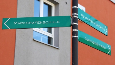 In welche Richtung soll der Weg gehen? Während der Bürgermeister und seine Listenvereinigung eher für den Ausbau des Angebots im Mehrgenerationenhaus stehen, fordert die Bürgerliste etwas mehr Aufmerksamkeit für die Schule. (Foto: Antonia Müller)