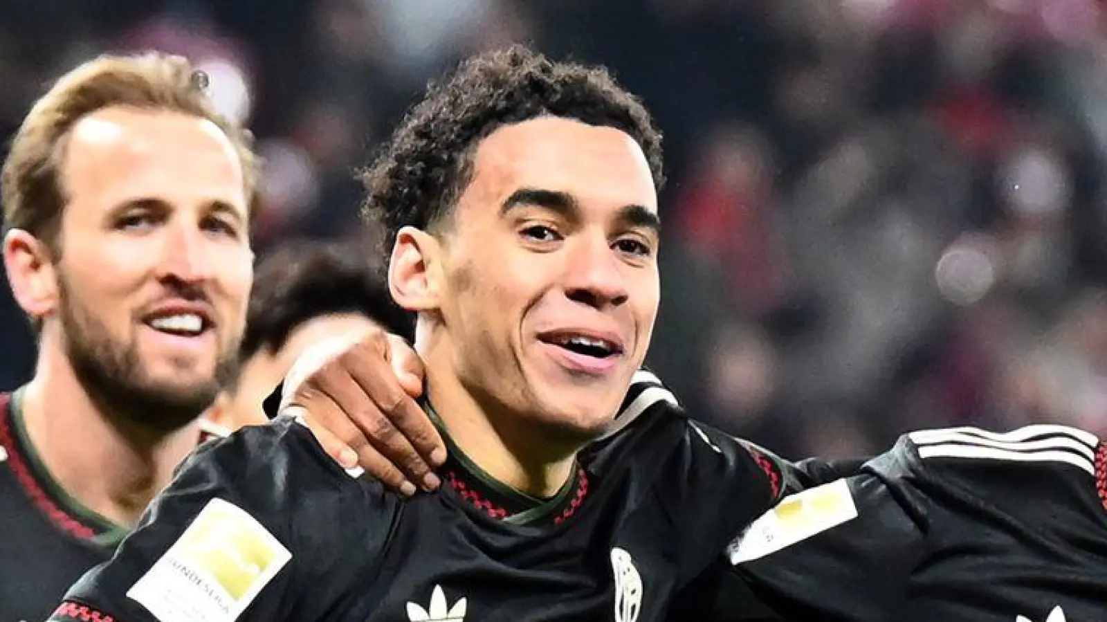 Vier gewinnt: Die Bayern-Offensive mit Luis Diaz, Harry Kane, Jamal Musiala und Michael Olise (v.l.). (Foto: David Hammersen/dpa)