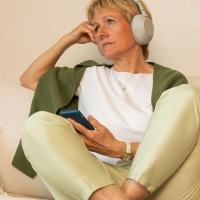 Ein anderer Blick aufs Leben: Viele erleben nach einer späten ADHS-Diagnose große Erleichterung, weil sie ihre Symptome neu einordnen können.  (Foto: Christin Klose/dpa-tmn)