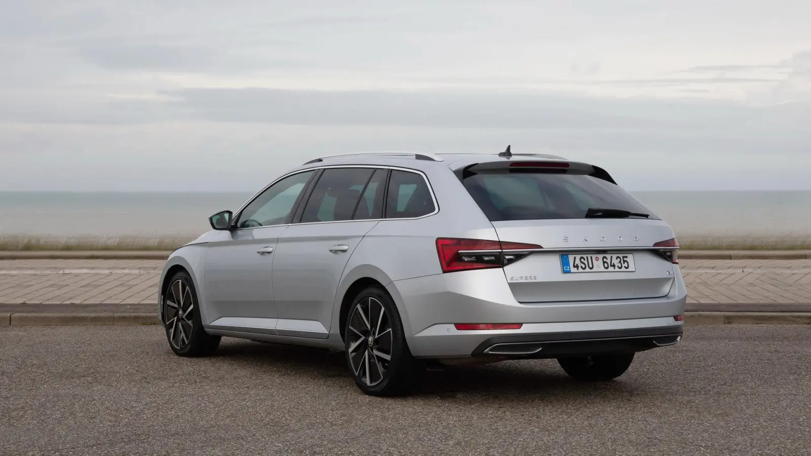 Super Image vom Superb: viel Auto für relativ wenig Geld - doch was kann der Skoda als Gebrauchter? (Foto: Škoda Auto/dpa-tmn)