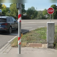 An das Stoppschild müssen sich die Rechtsabbieger an der Kreuzung An der Eich erst gewöhnen (Foto: Winfried Vennemann)