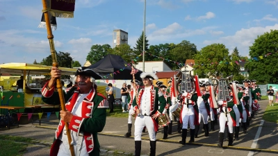 Der Spielmannszug zieht ein - eine kleine Verbeugung vor Wacken. (Foto: Wolfgang Hauf)