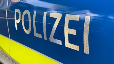 Weil er keinen Führerschein hatte, raste ein 25-Jähriger auf der A6 der Polizei kurzzeitig davon. (Symbolbild: Manfred Blendinger)