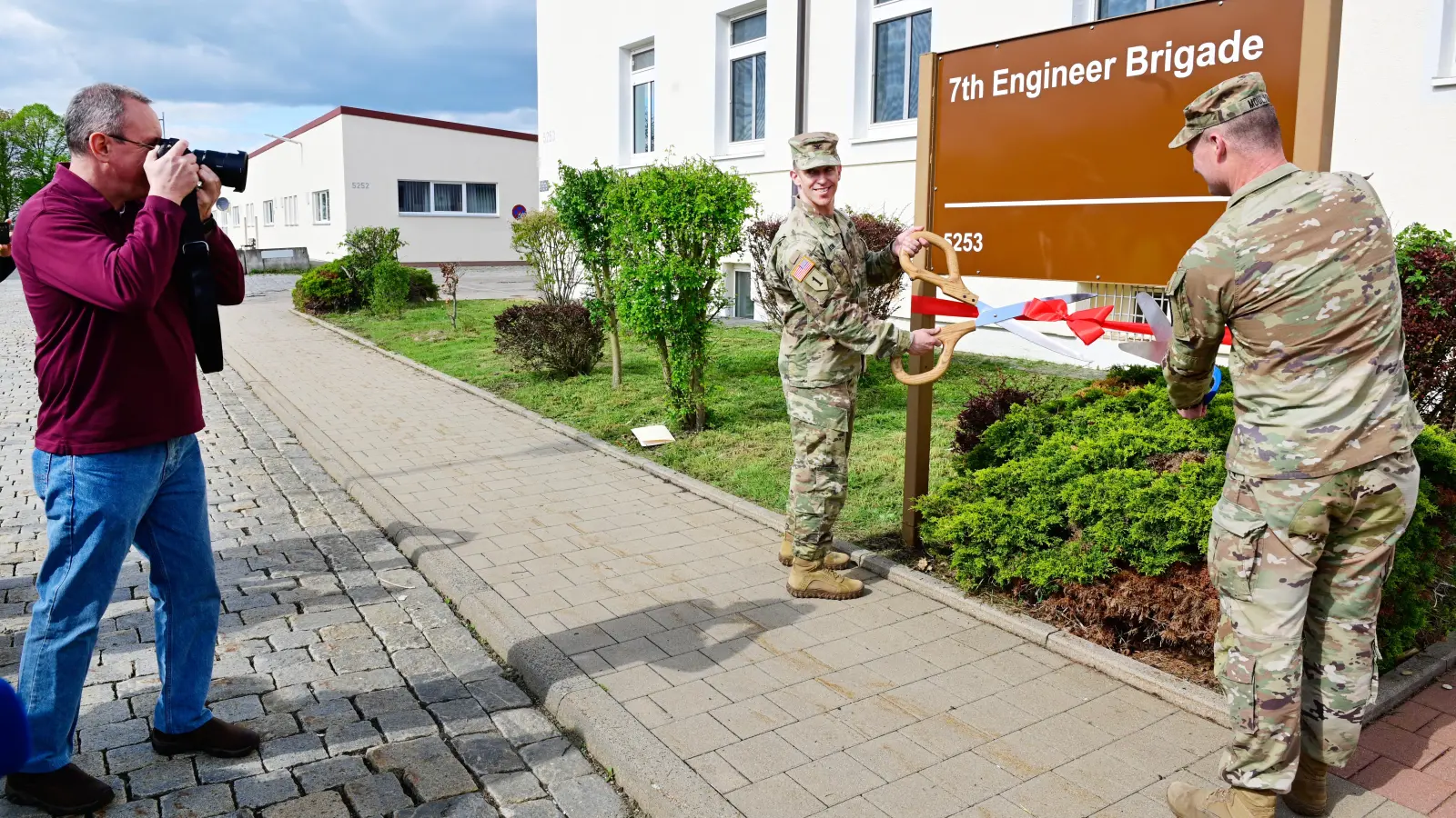 Erst im April diesen Jahres wurde im feierlichen Rahmen der Ausbau der Barton-Kaserne für 300 Millionen US-Dollar verkündet. (Archivfoto: Jim Albright)