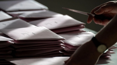 Eigentlich wollte Helmut Knaus nicht mehr Bürgermeister werden. (Symbolbild) (Foto: Pia Bayer/dpa)