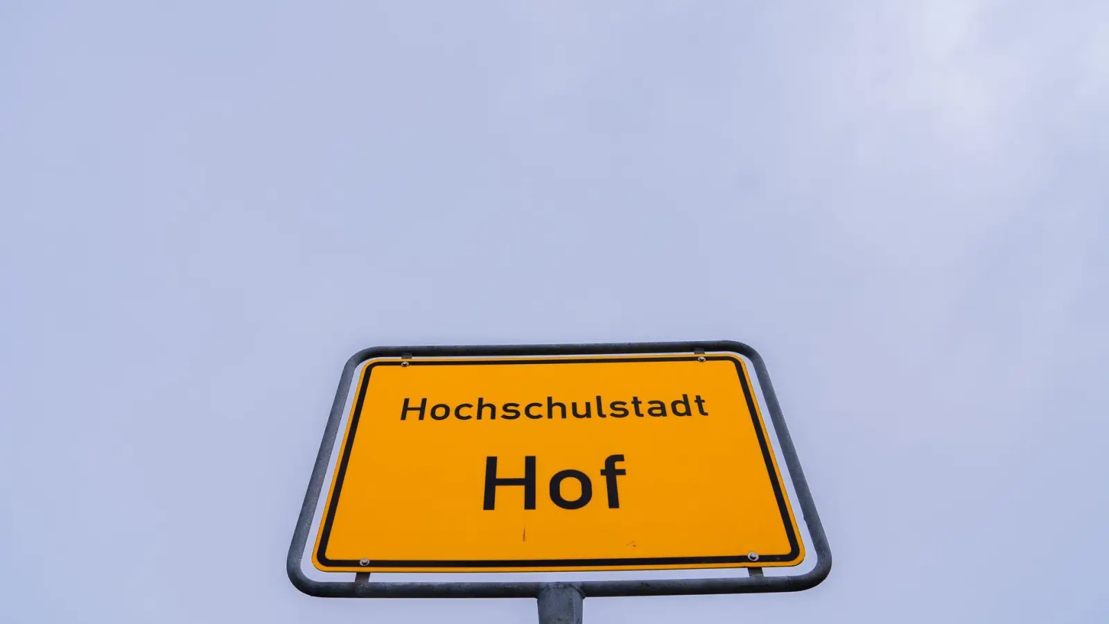 In Hof verliert Oberbürgermeisterin Eva Döhla ihr Amt nach der Stichwahl. (Symbolbild) (Foto: Nicolas Armer/dpa)