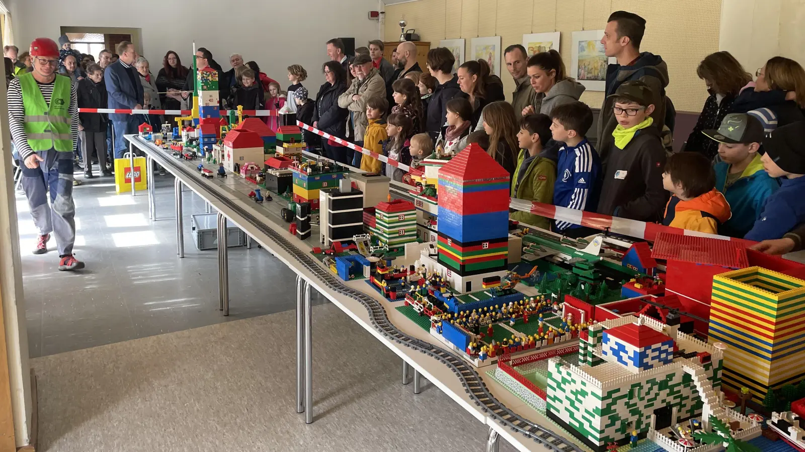 Bei der Bausteinewelt konnten Kinder ihre eigene Stadt bauen.  (Foto: Jonas Volland)