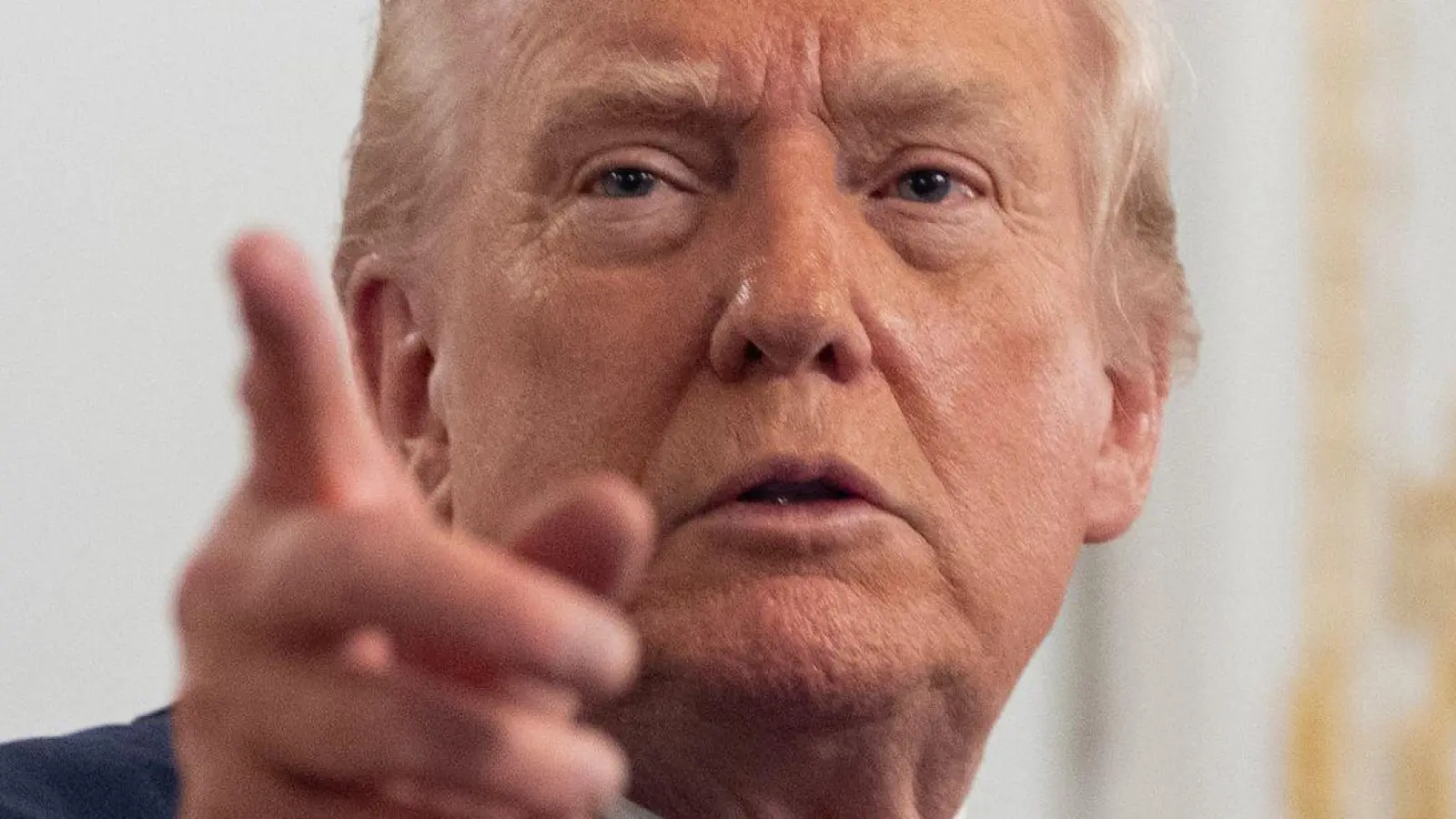 „Ich werde Migration aus allen Dritte-Welt-Ländern permanent stoppen“, verkündete Trump. (Archivbild) (Foto: Alex Brandon/AP/dpa)