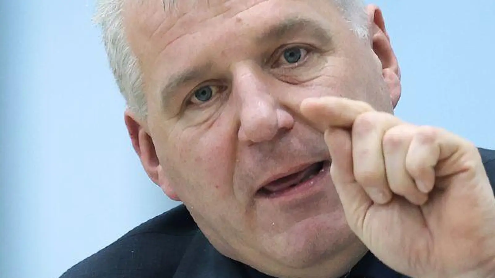 In der Diskussion um Interessenkonflikte bei Anstellungen in der Politik gerät auch der Fraktionschef der CDU in Sachsen-Anhalt, Guido Heuer, in den Fokus. (Archivbild) (Foto: Ronny Hartmann/dpa)