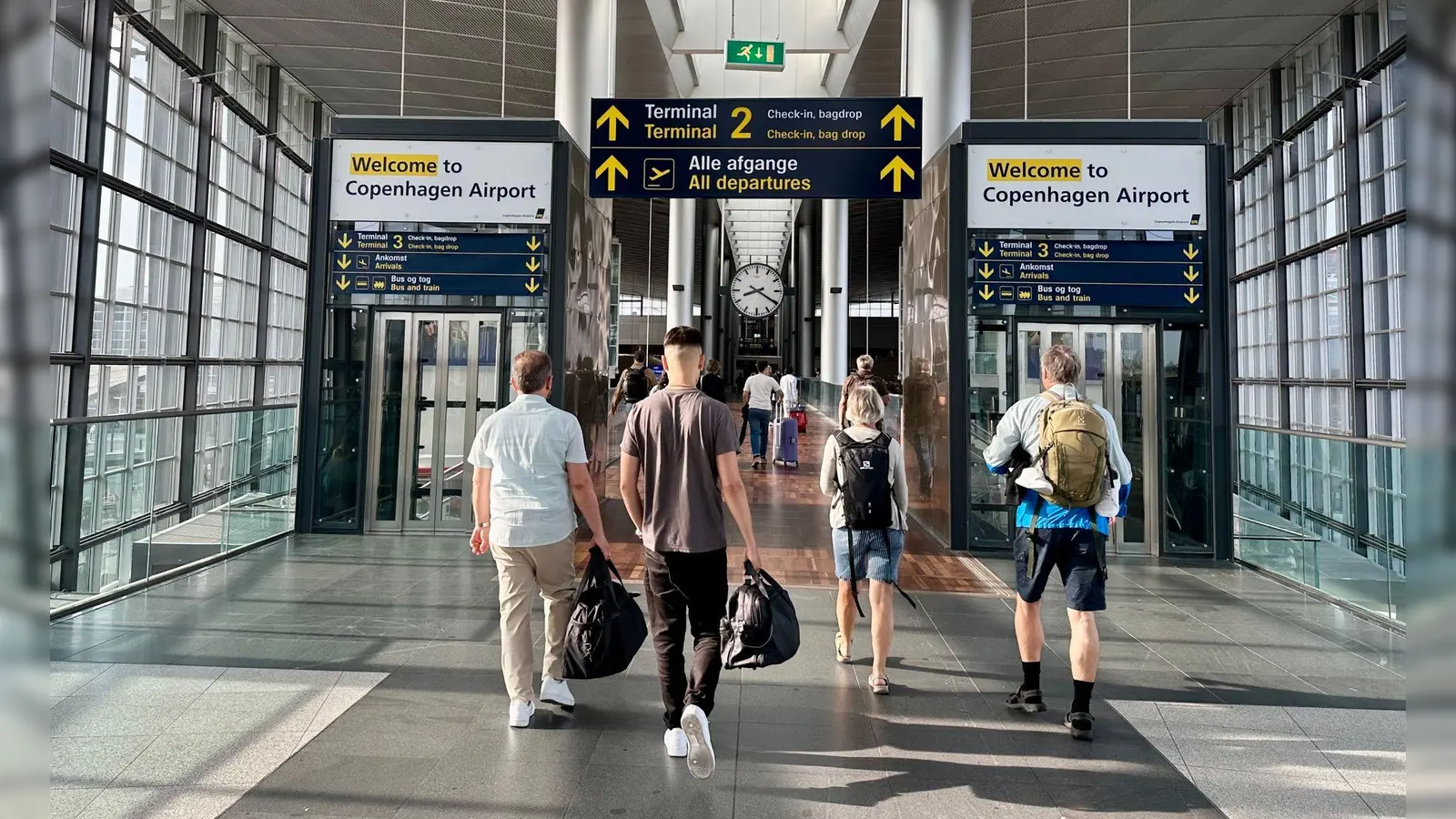 „Welcome to Copenhagen“: Nur 13 Minuten braucht man vom Flughafen in die Innenstadt. (Foto: Steffen Trumpf/dpa/dpa-tmn)