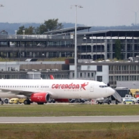 Ein Tippfehler soll zum Großaufgebot der Polizei am Nürnberger Flughafen geführt haben. (Archivbild) (Foto: Daniel Löb/dpa)