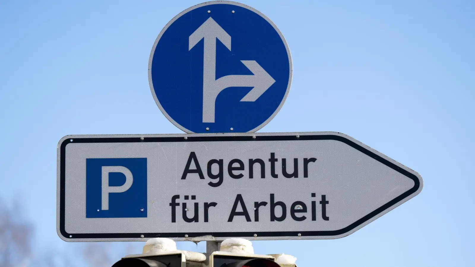 Die Zahl der Arbeitslosen in Bayern ist im Juli im Vergleich zum Juni gestiegen. (Archivbild) (Foto: Sven Hoppe/dpa)