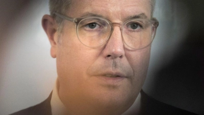 Schweitzer sprach von einer föderalen Modernisierungsagenda. (Archivfoto) (Foto: Boris Roessler/dpa)