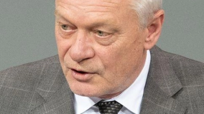 Landwirtschaftsminister Alois Rainer spricht sich dafür aus, die Landwirtschaft bei Sicherheitsübungen mitzudenken.  (Foto: Markus Lenhardt/dpa)