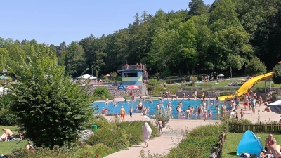 Etwas über 82.000 Besucher wurden in der kürzlich beendeten Saison im Neustädter Waldbad gezählt – nicht wenig, aber eben auch nicht so viele, um das jährliche Defizit deutlich zu reduzieren. (Foto: Anita Dlugoß)