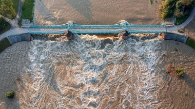 In Polen führen viele Flüsse noch Hochwasser. (Foto: Maciej Kulczynski/PAP/dpa)