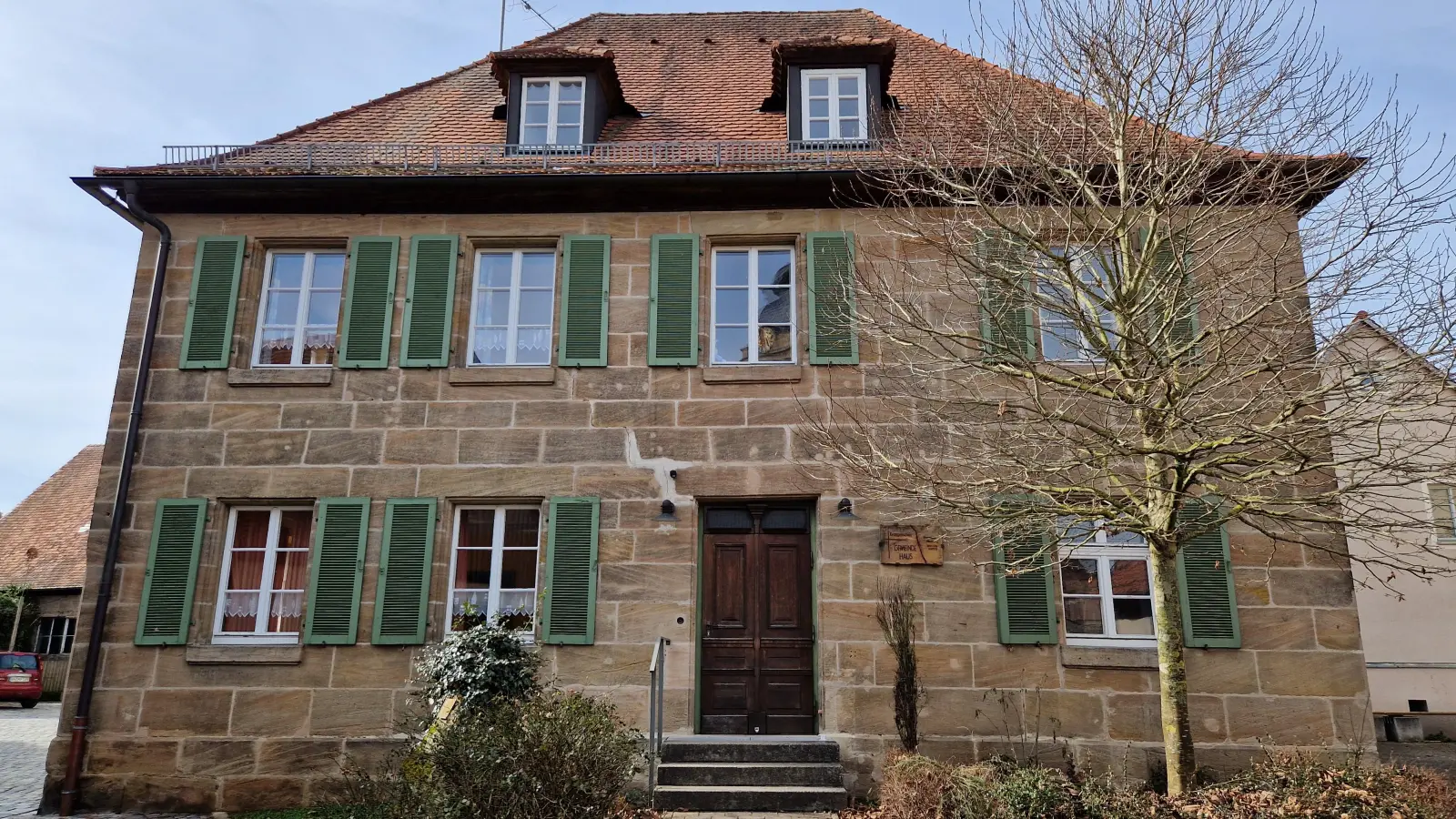 Das Gemeindehaus wird derzeit für die kirchliche Jugendarbeit genutzt. Künftig könnten sich hier auch die Besucher des gemeindlichen Jugendzentrums treffen. (Foto: Andrea Walke)