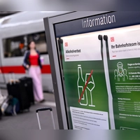 Die Bahn verbietet Alkoholkonsum an ihren Bahnhöfen - ab Mitte Oktober gilt das bundesweit. (Foto: Sven Hoppe/dpa)