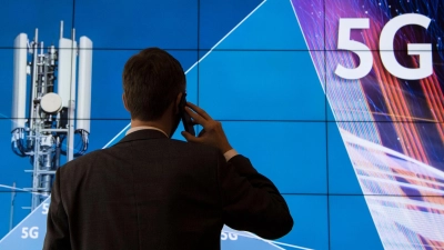 Szene aus der Frequenzauktion 2019 - diese Auktion muss möglicherweise erneut durchgeführt werden.  (Foto: Boris Roessler/dpa)